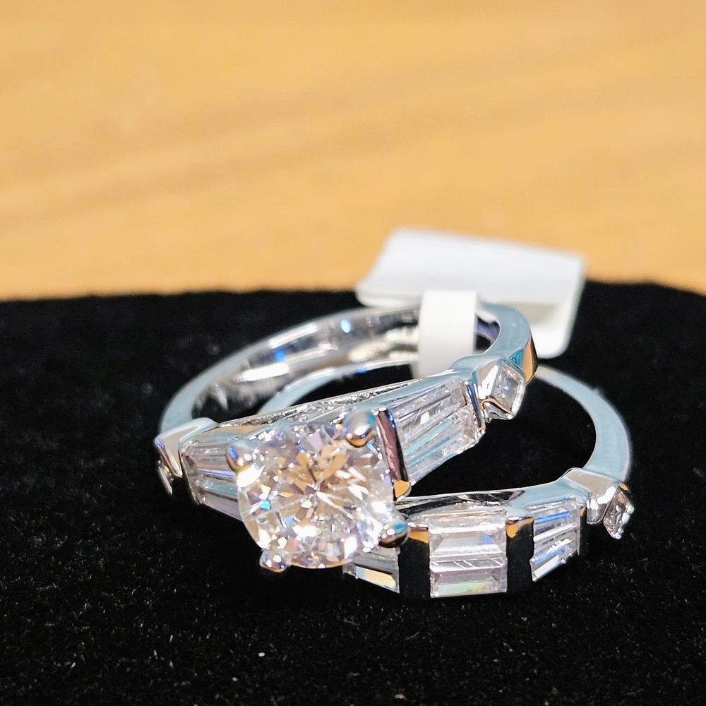 Elegant 925 Sterling Silver Women's CZ Bridal Engagement Ring Set